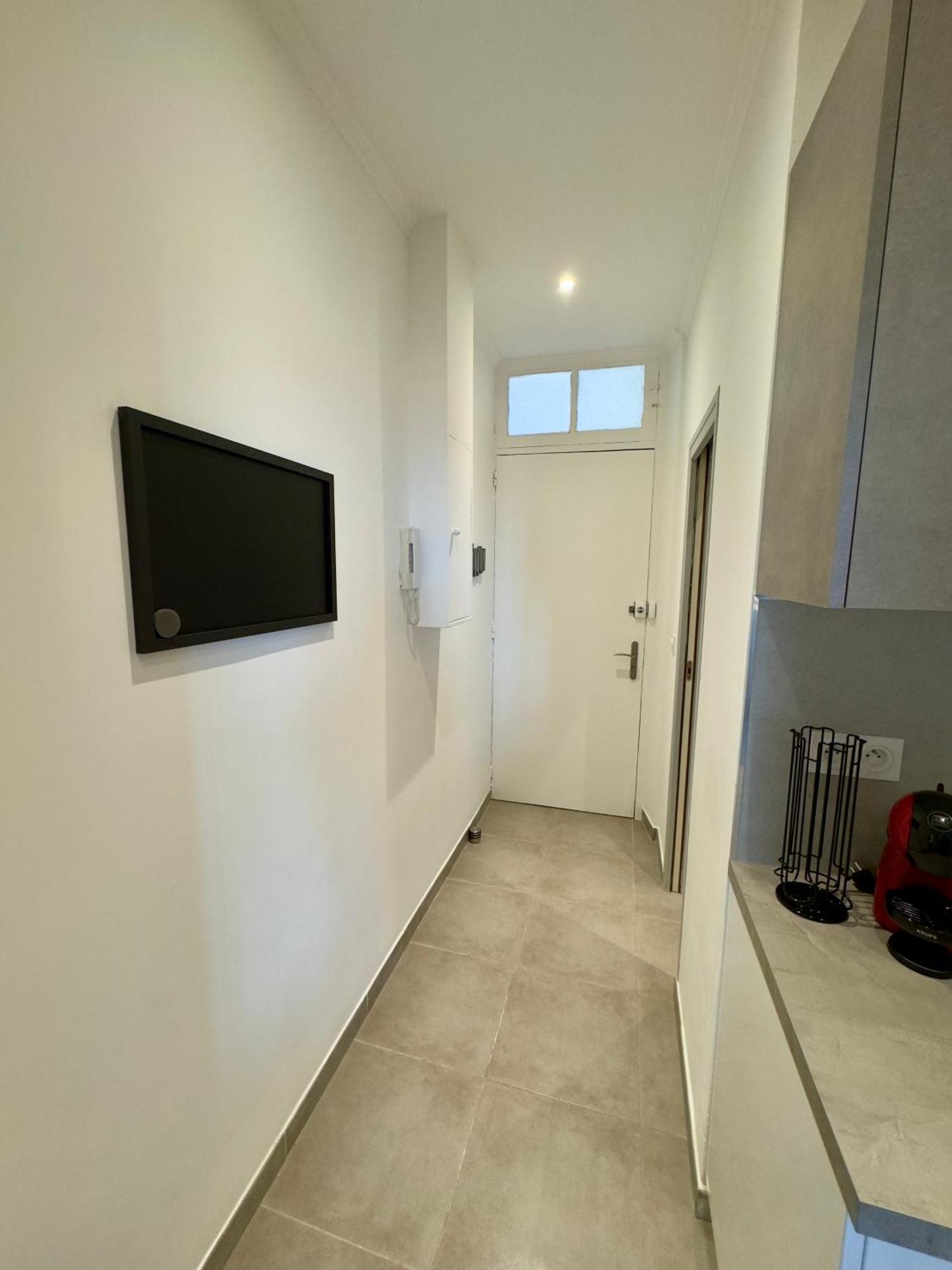Behappy Next Monaco Apartment *